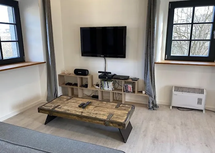 Homeland - Family Friendly House Villa Ledce (Plzen)