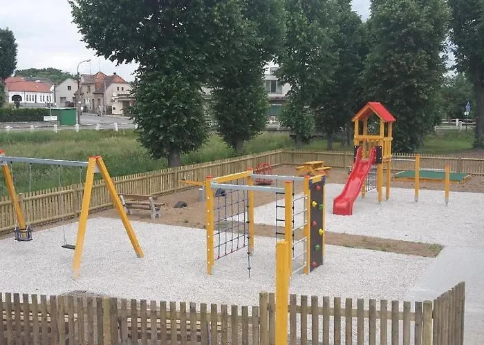 Villa Homeland - Family Friendly House Ledce (Plzen)