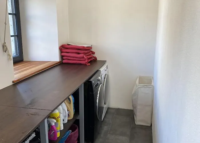 Homeland - Family Friendly House