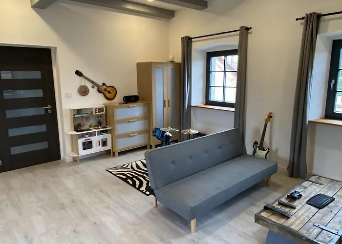Homeland - Family Friendly House Villa